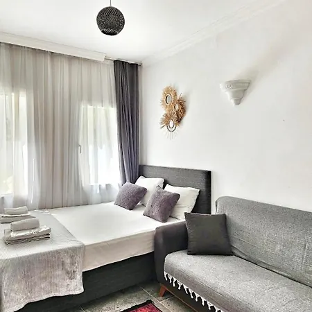 Merkez Kumsal Bed & Breakfast
