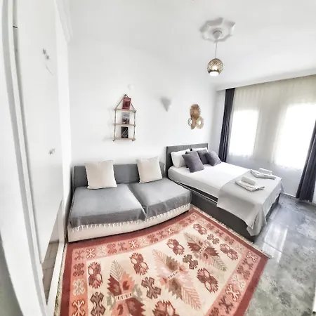 Bed & Breakfast Merkez Kumsal 3*