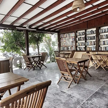 Merkez Kumsal B&B Bodrum