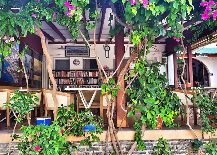 Merkez Kumsal Couette-café Bodrum