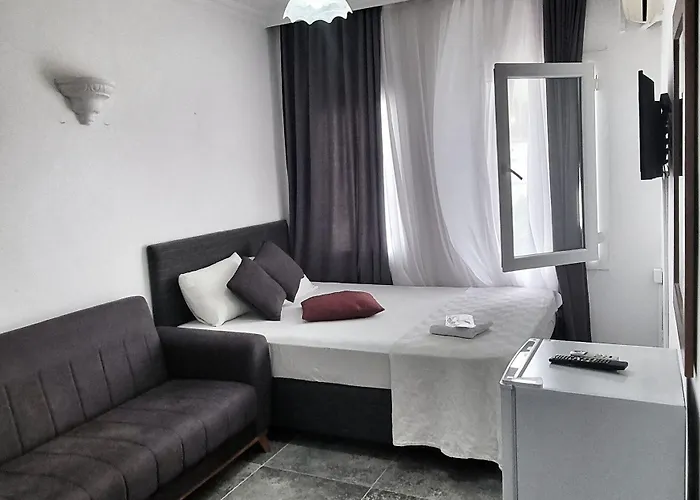 Oda ve Kahvaltı Merkez Kumsal Bodrum