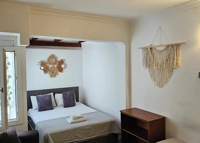 Merkez Kumsal Bed & Breakfast 3*